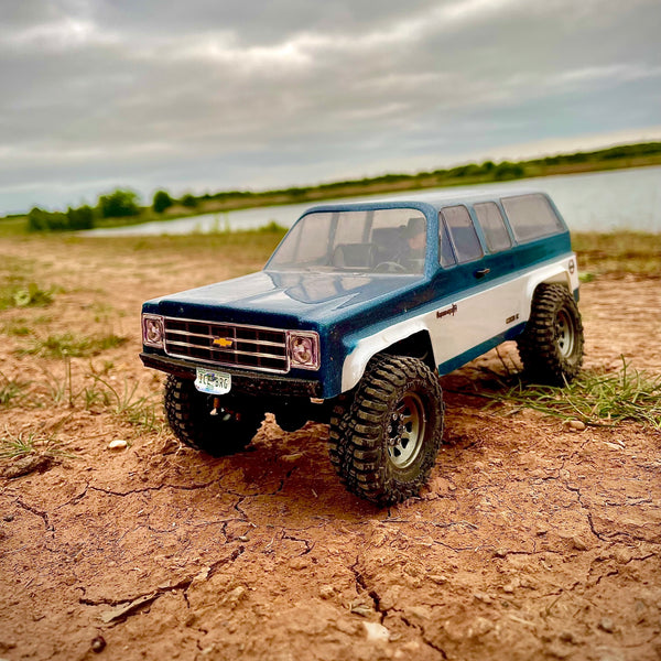 SCX24 Suburban
